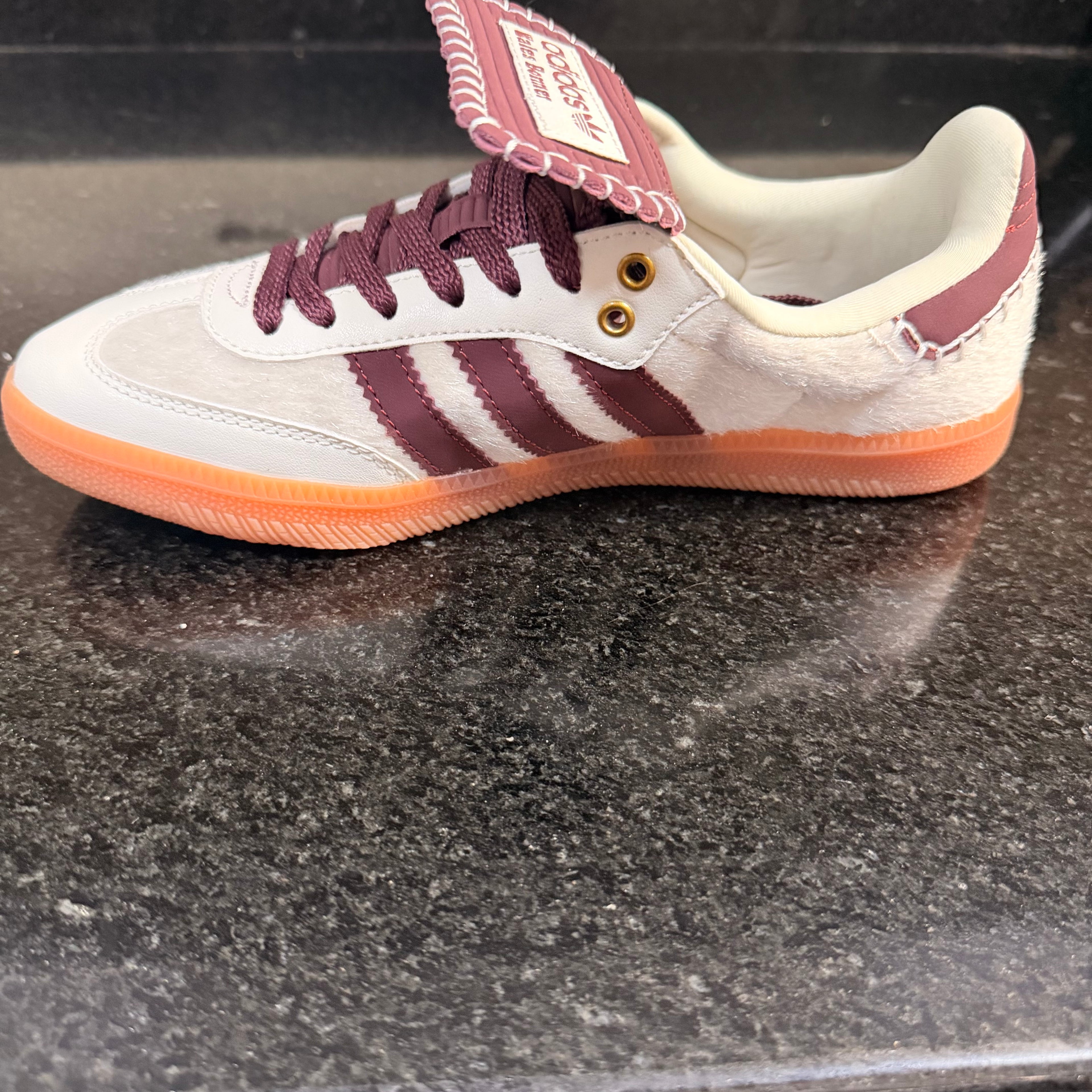 Samba Pony Cream