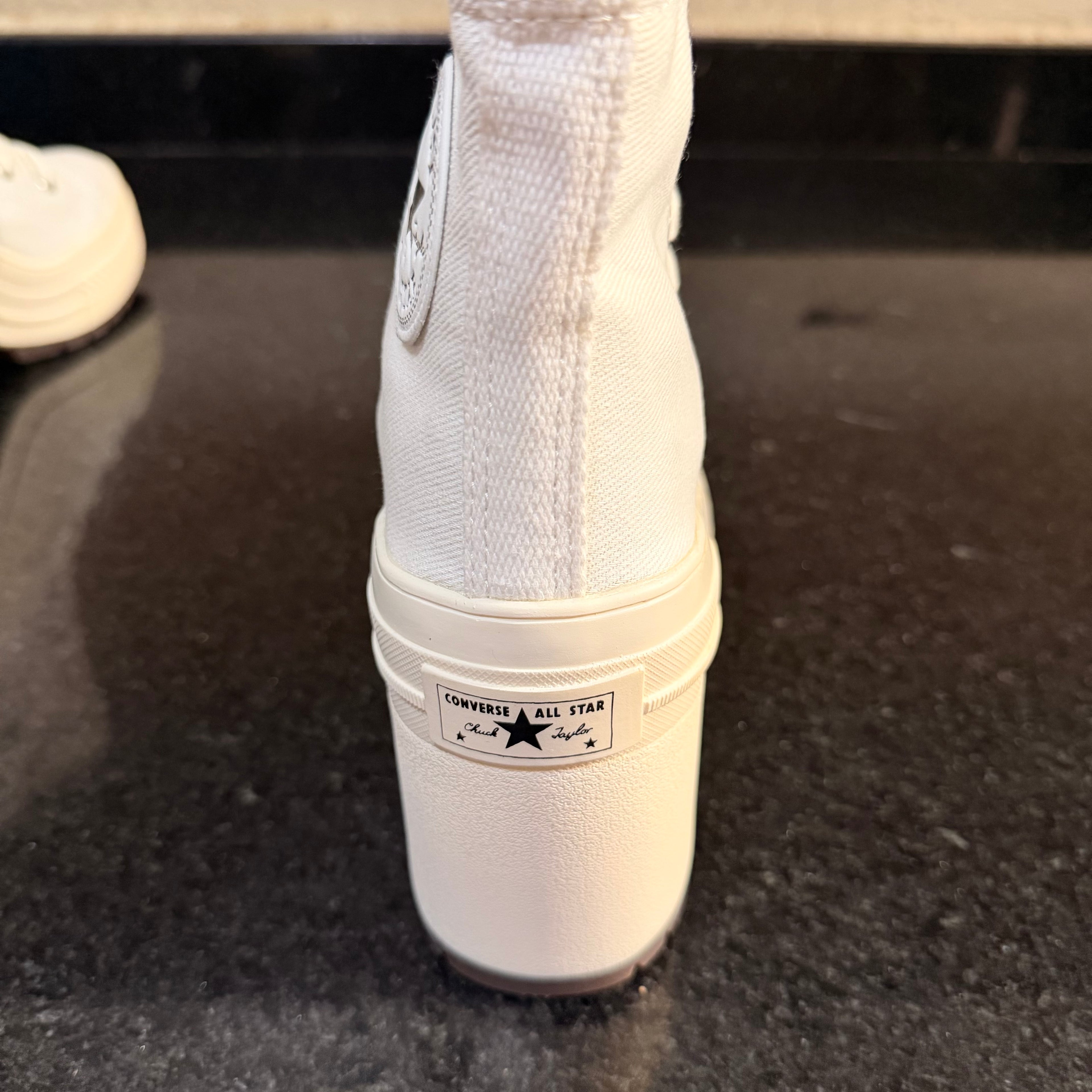 Converse Luxe Beige