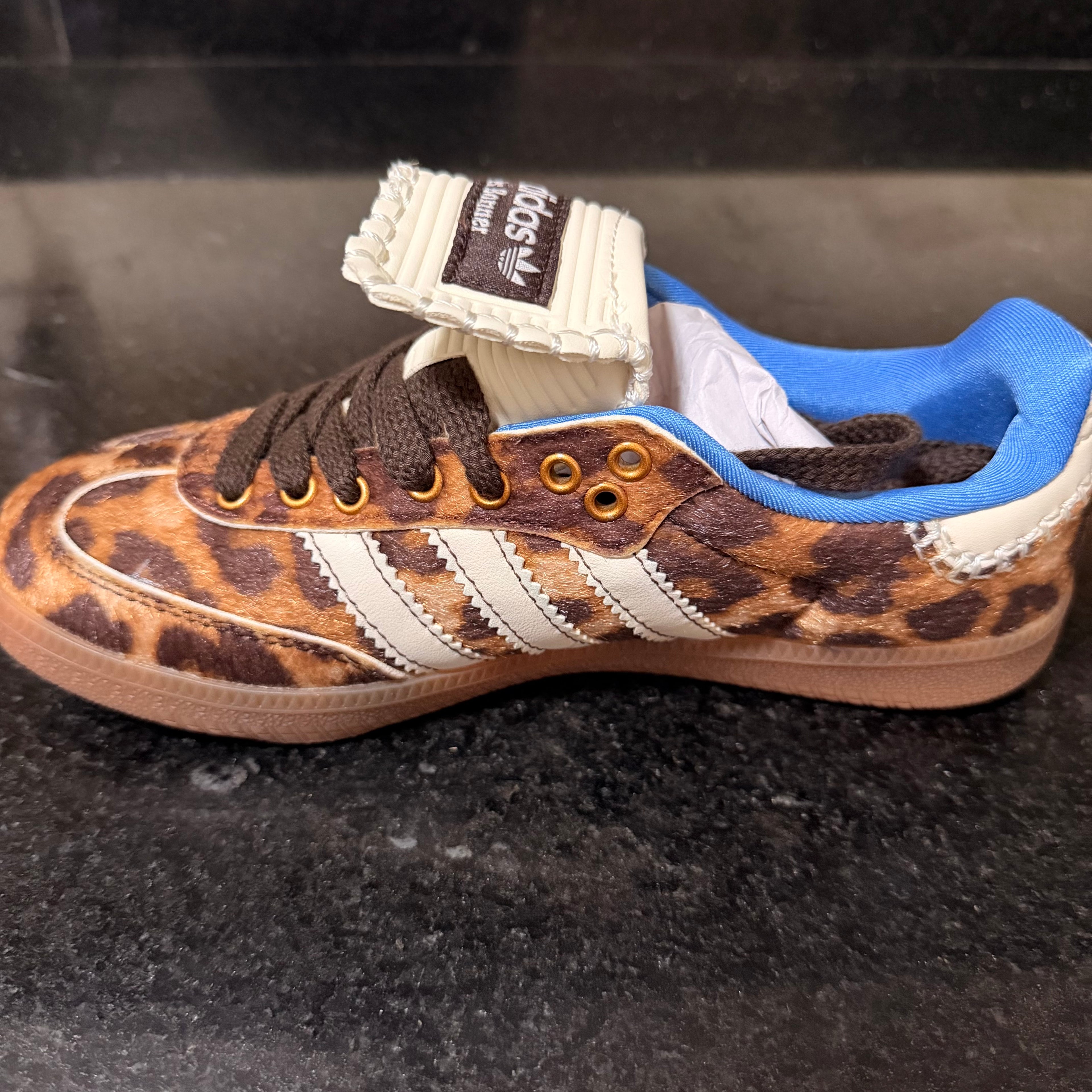 Samba Wales Leopard