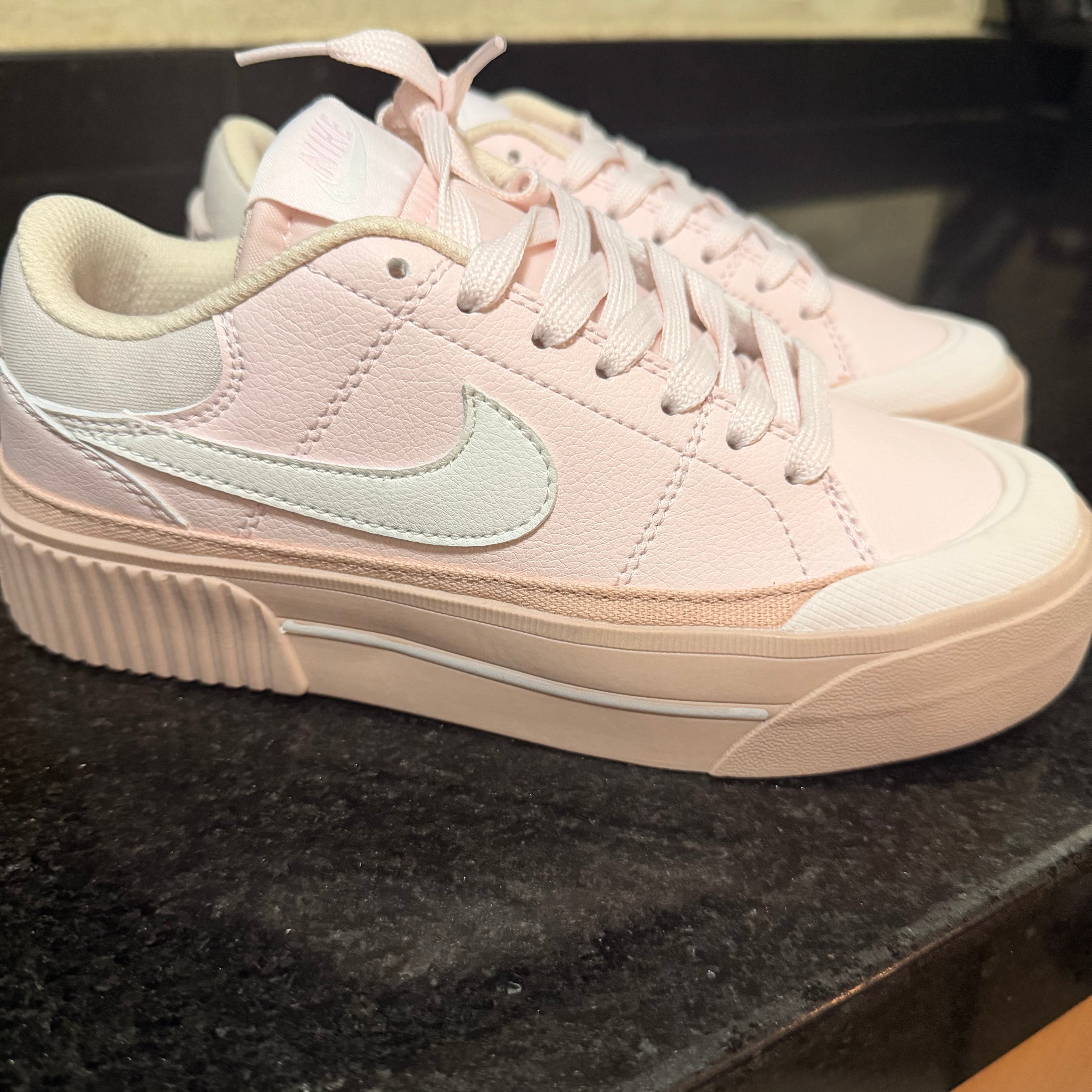 Court Legacy Light Pink