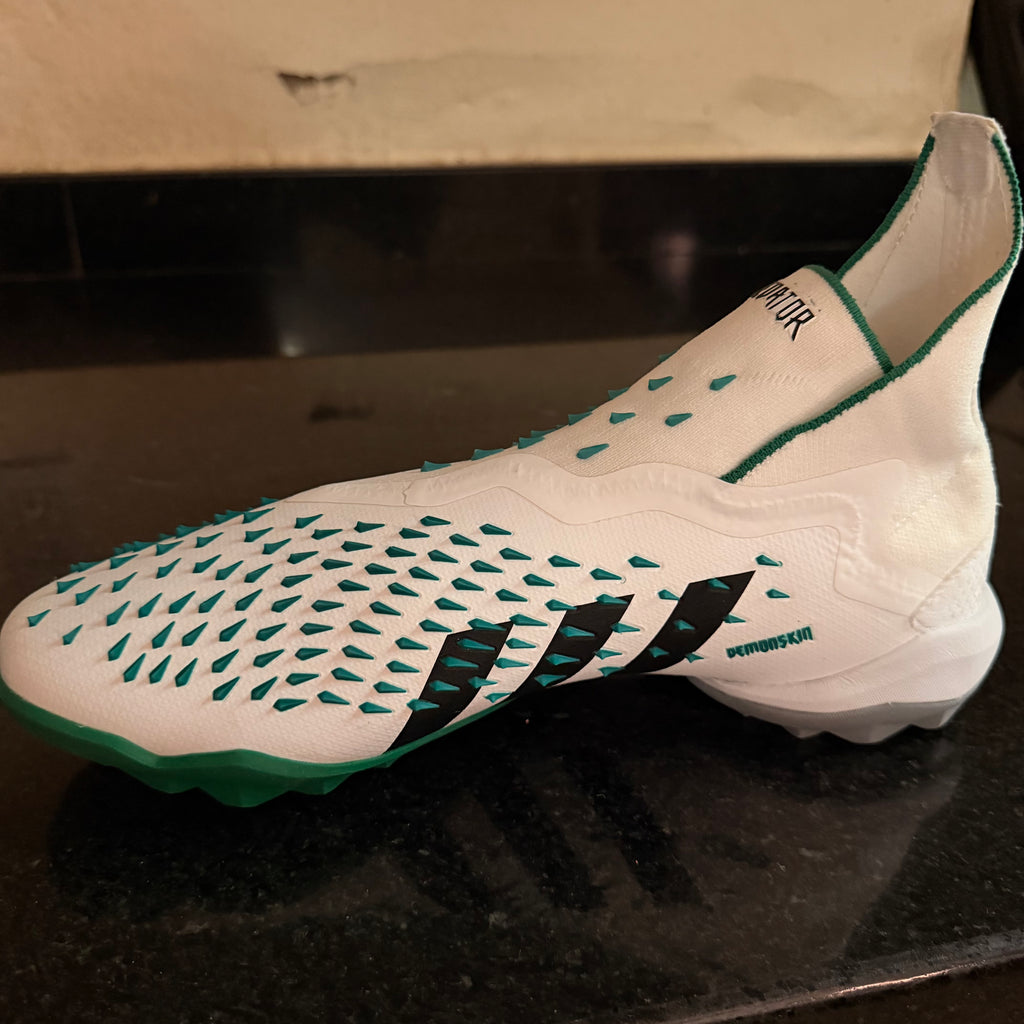 Predator White & Black