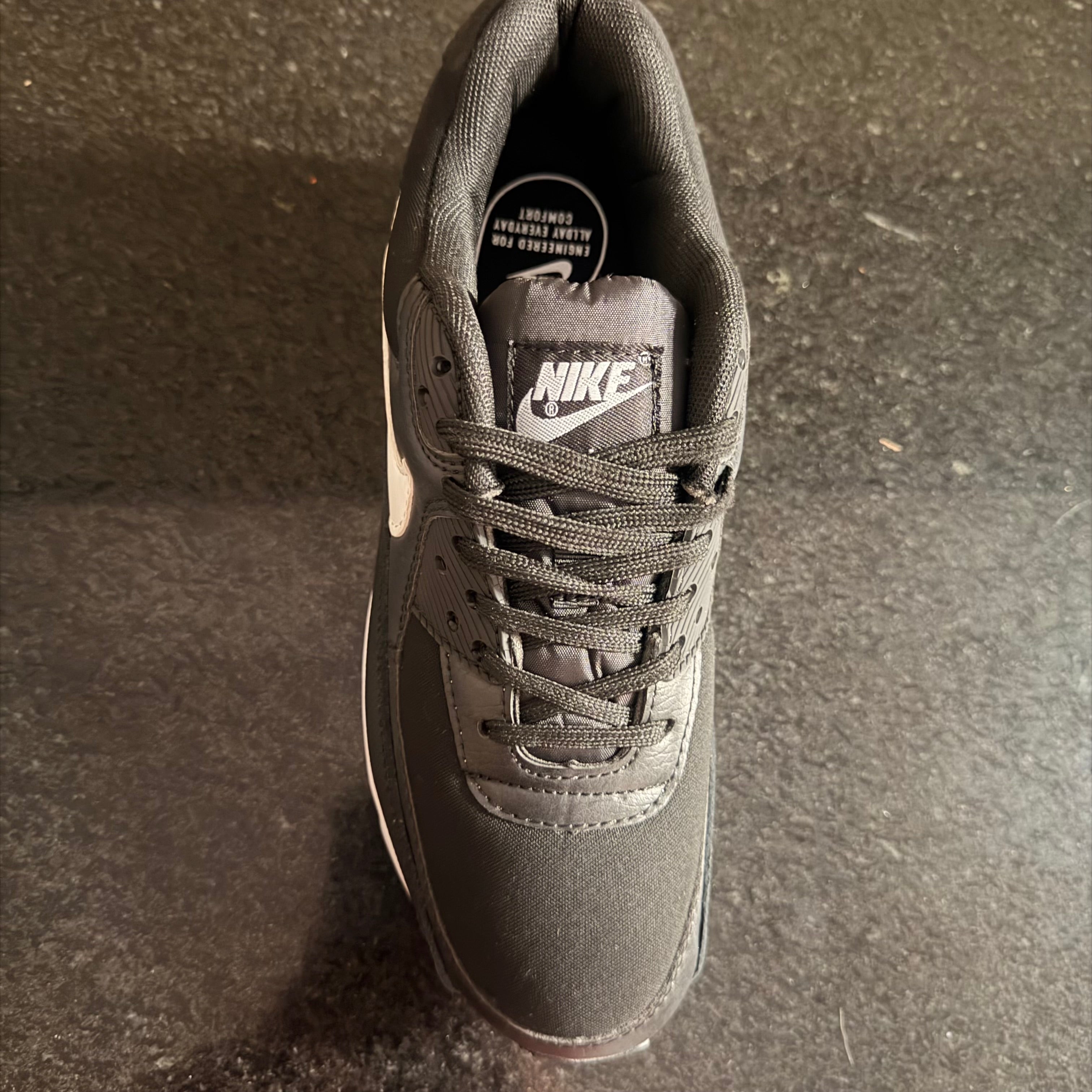 Air Max 90 Black & White