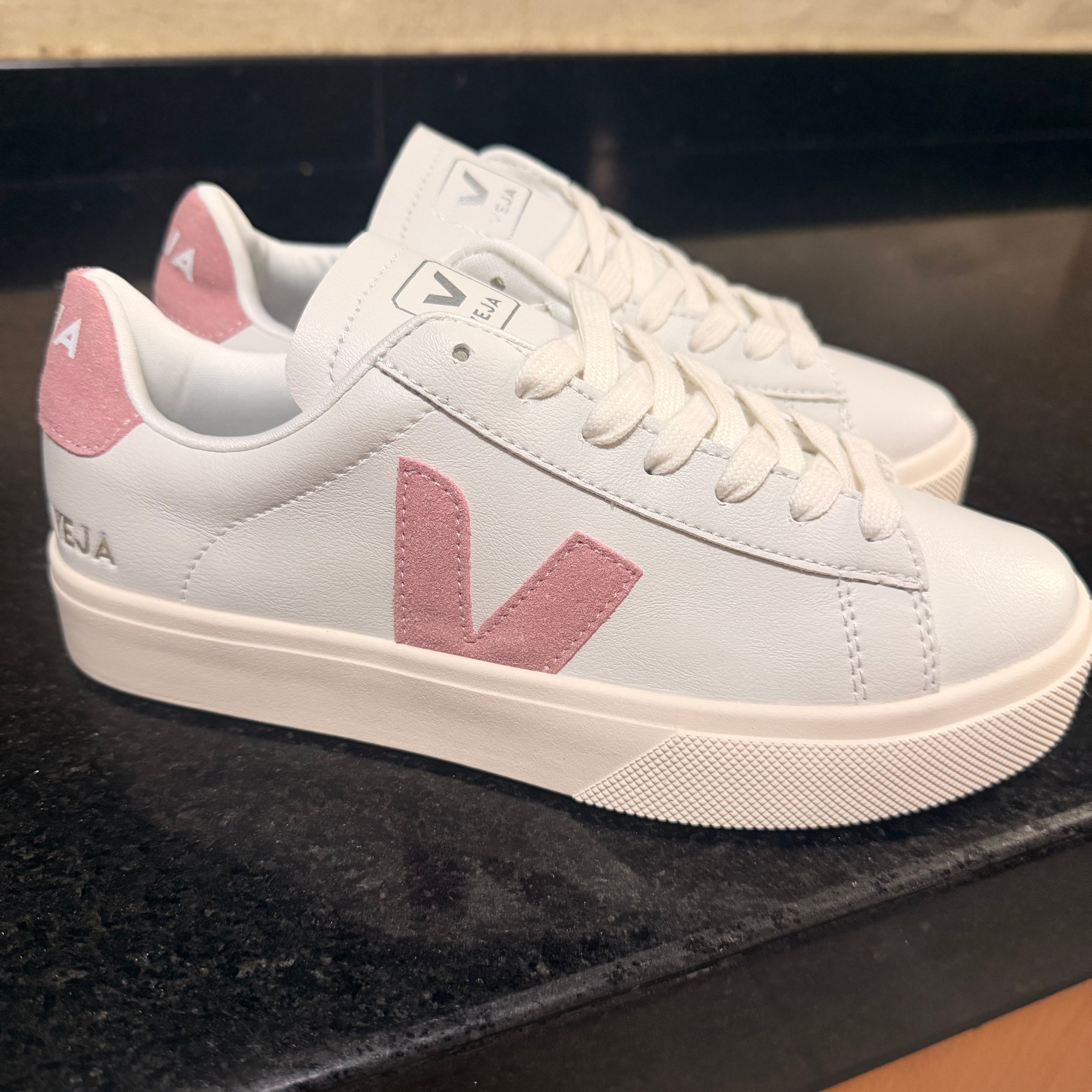 Veja campo Pink