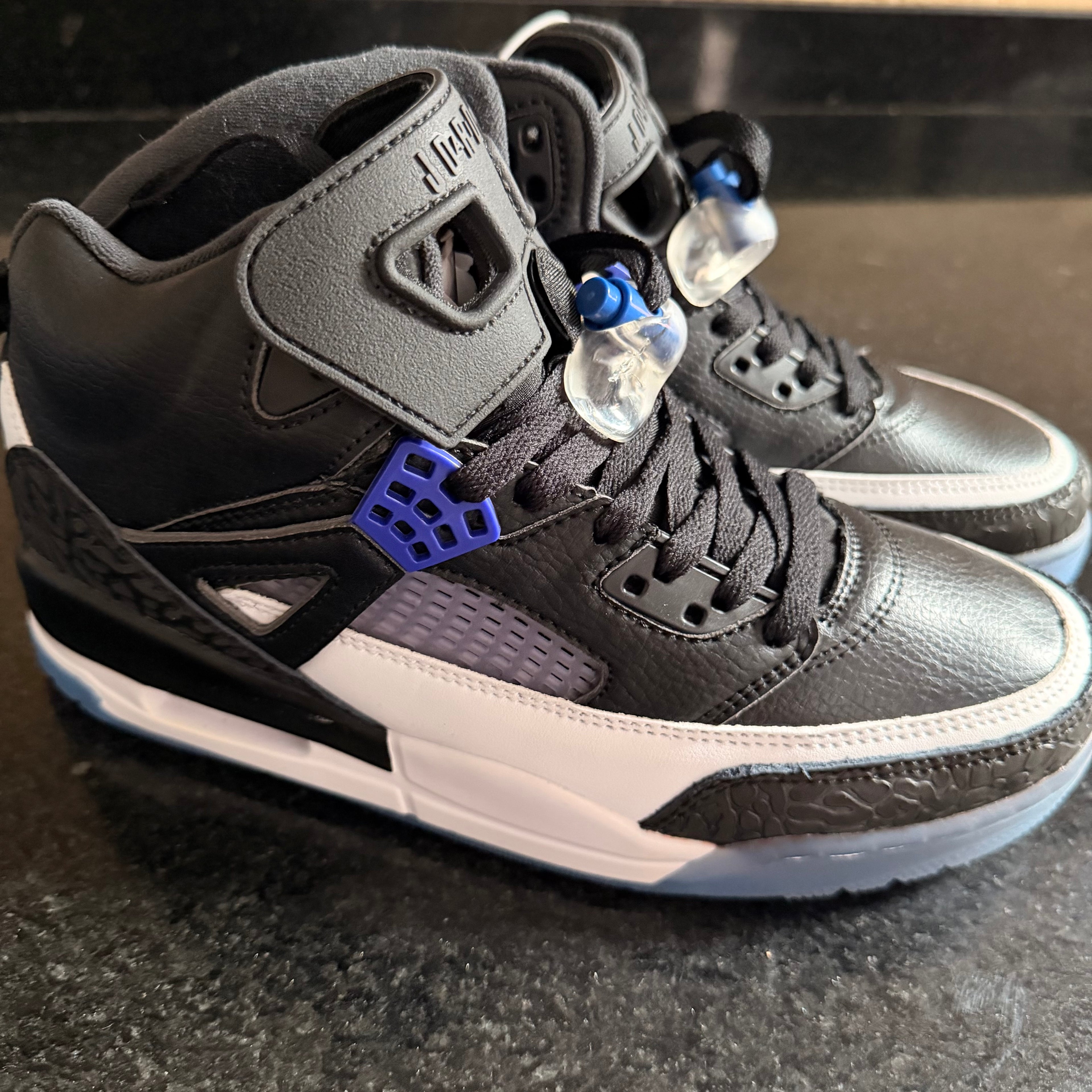 Jordan spizike negro/azul(copia 7)