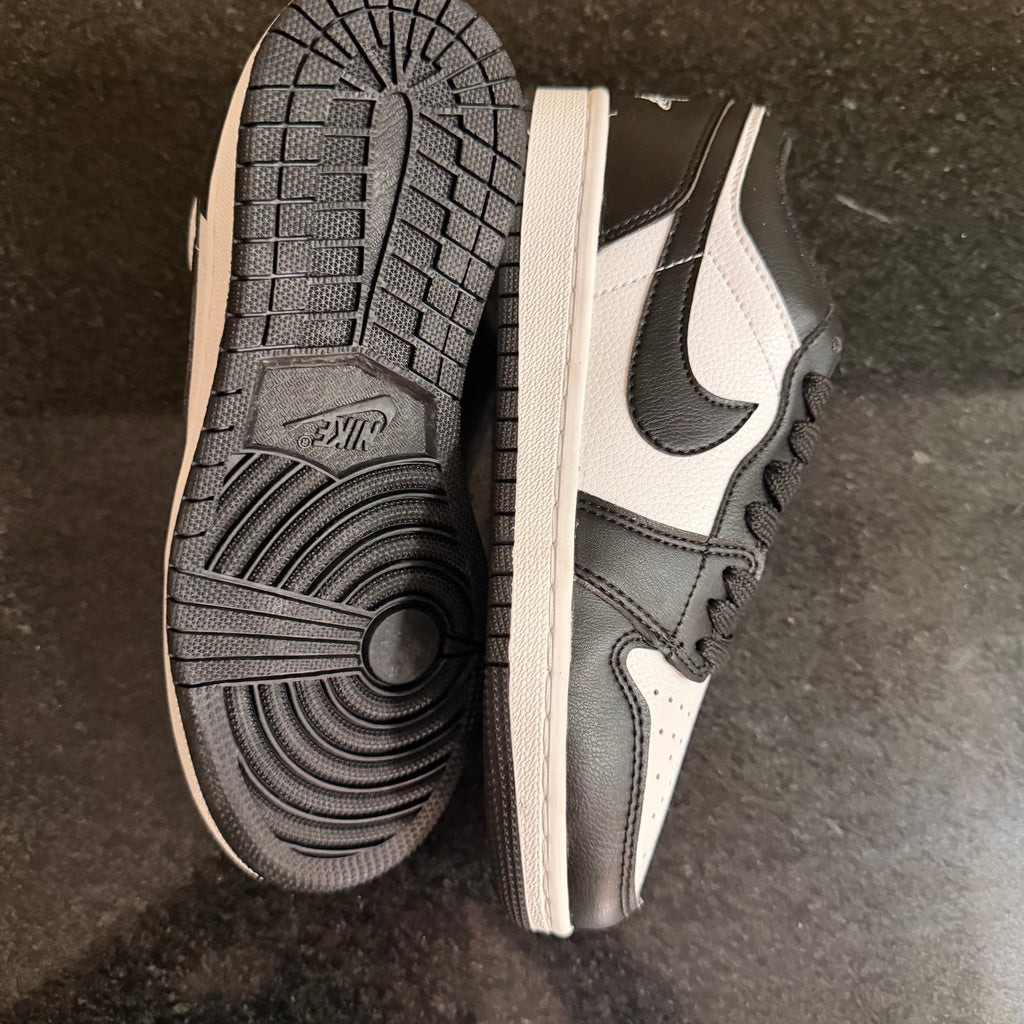 Jordan 1 Low Panda