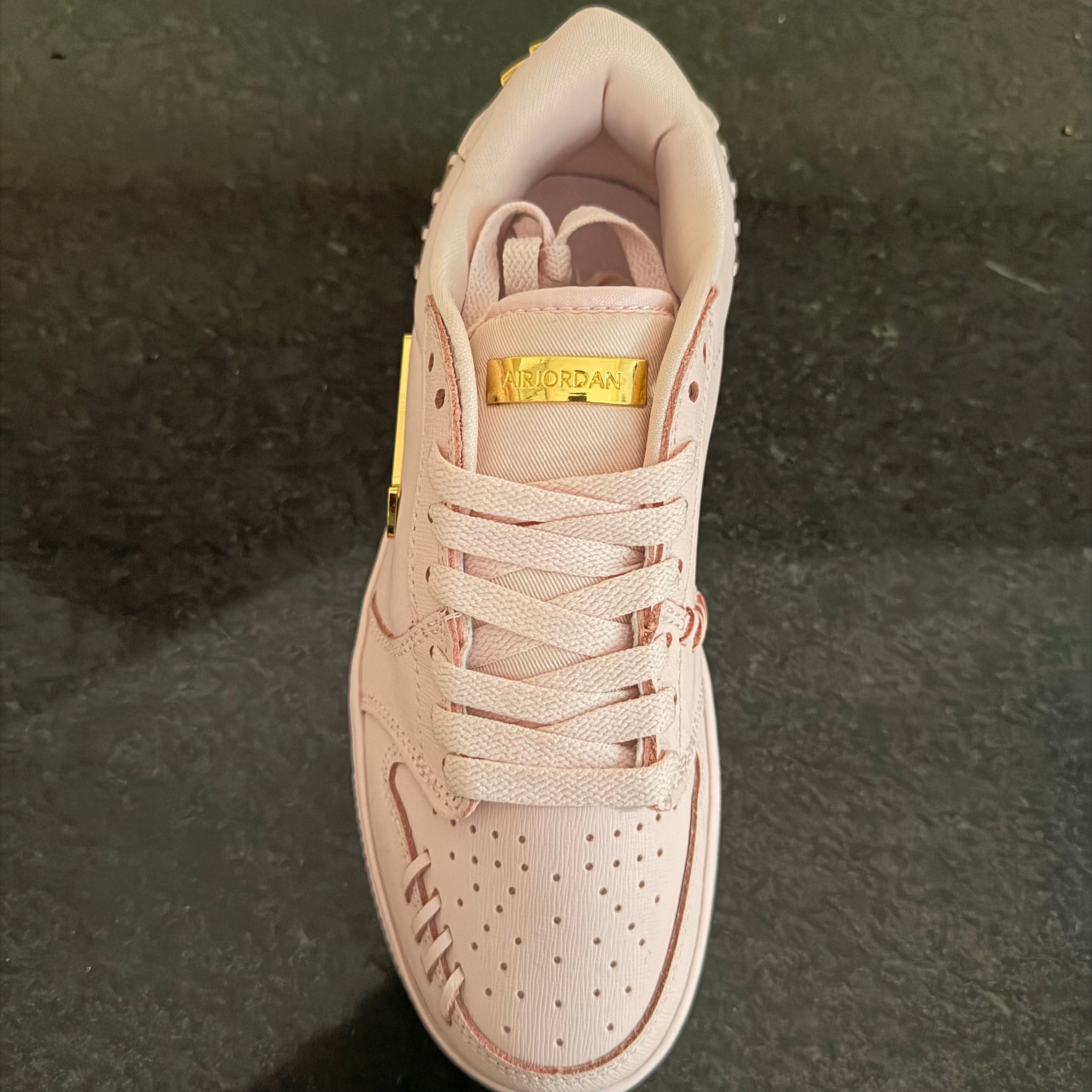 Jordan 1 Low MM Pink