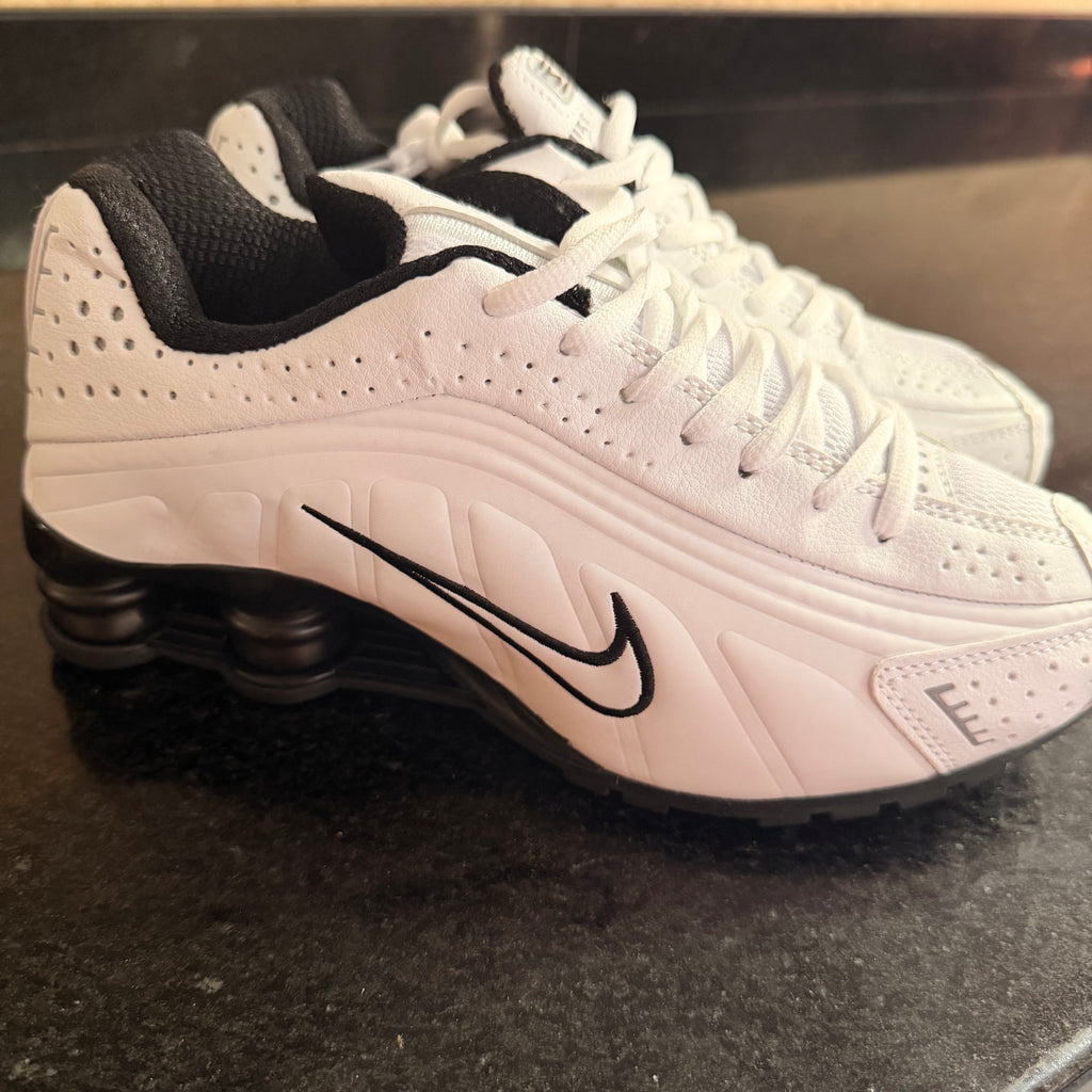 Shox R4 White