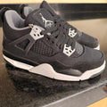 Retro 4 Black Canva