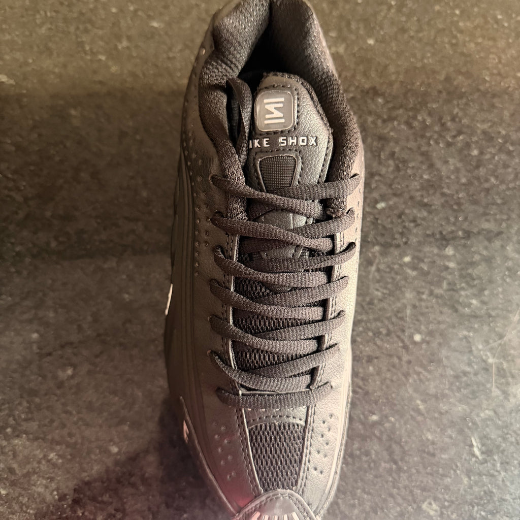 Shox R4 Black & Silver