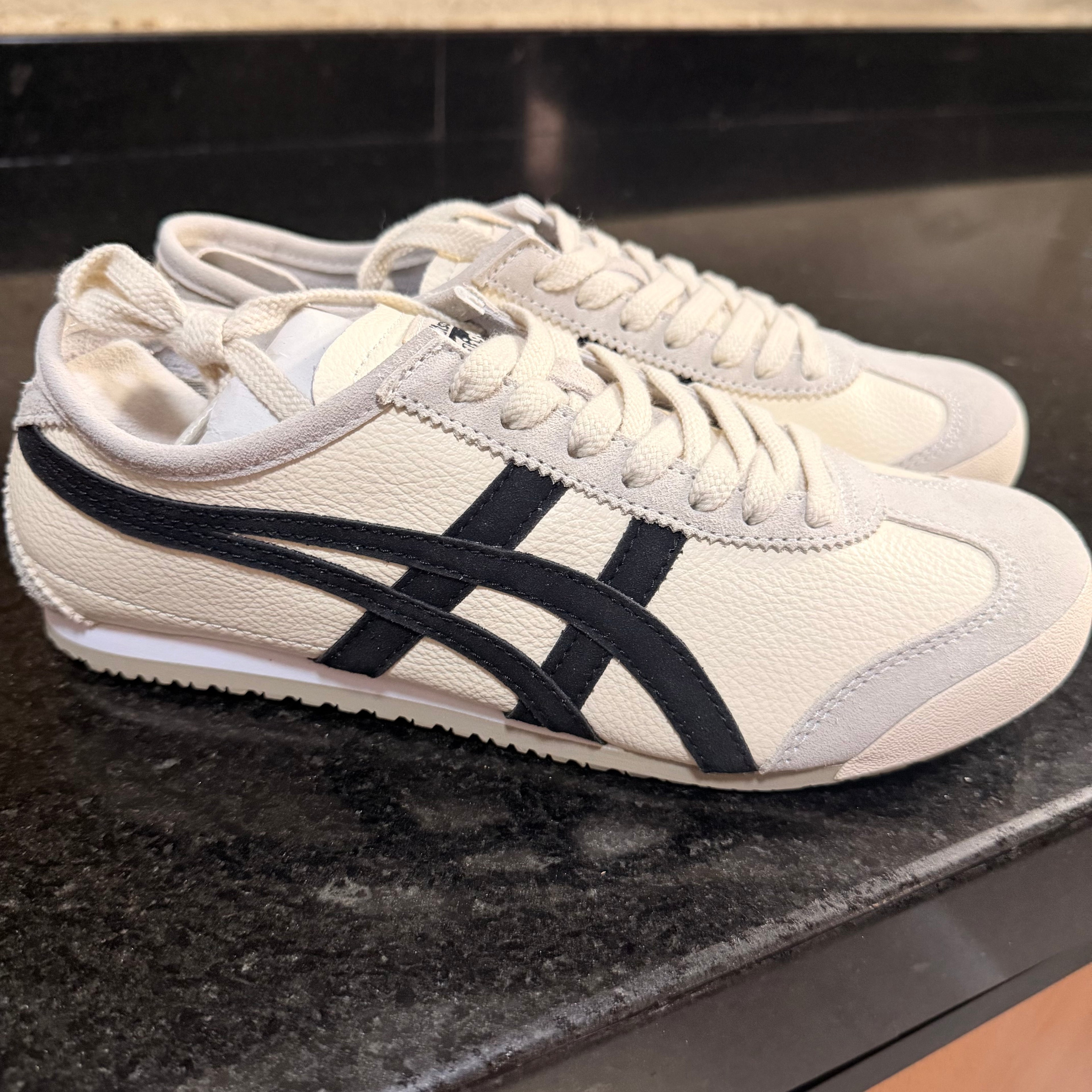 Onitsuka Tiger Beige