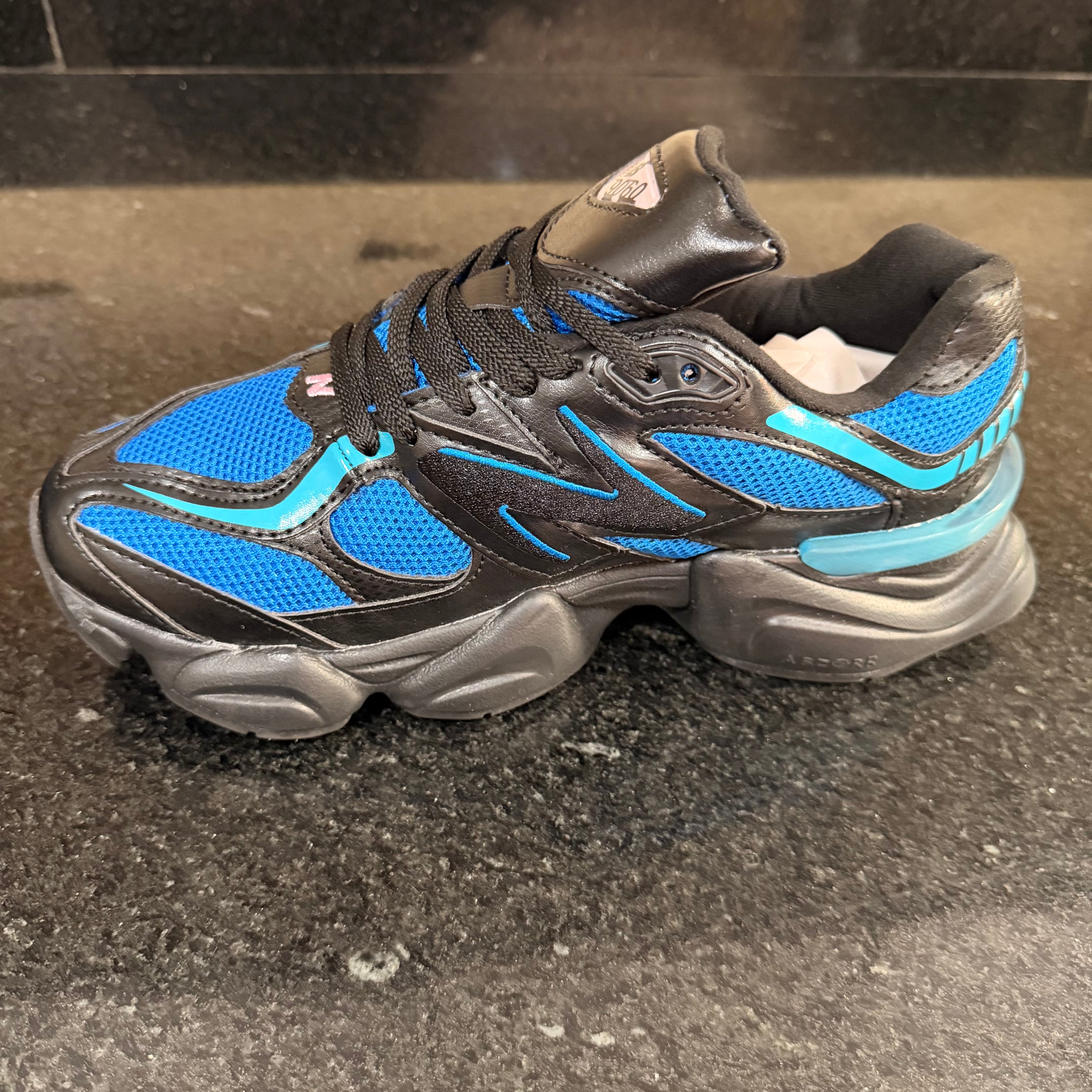 NB 9060 Blue Agata
