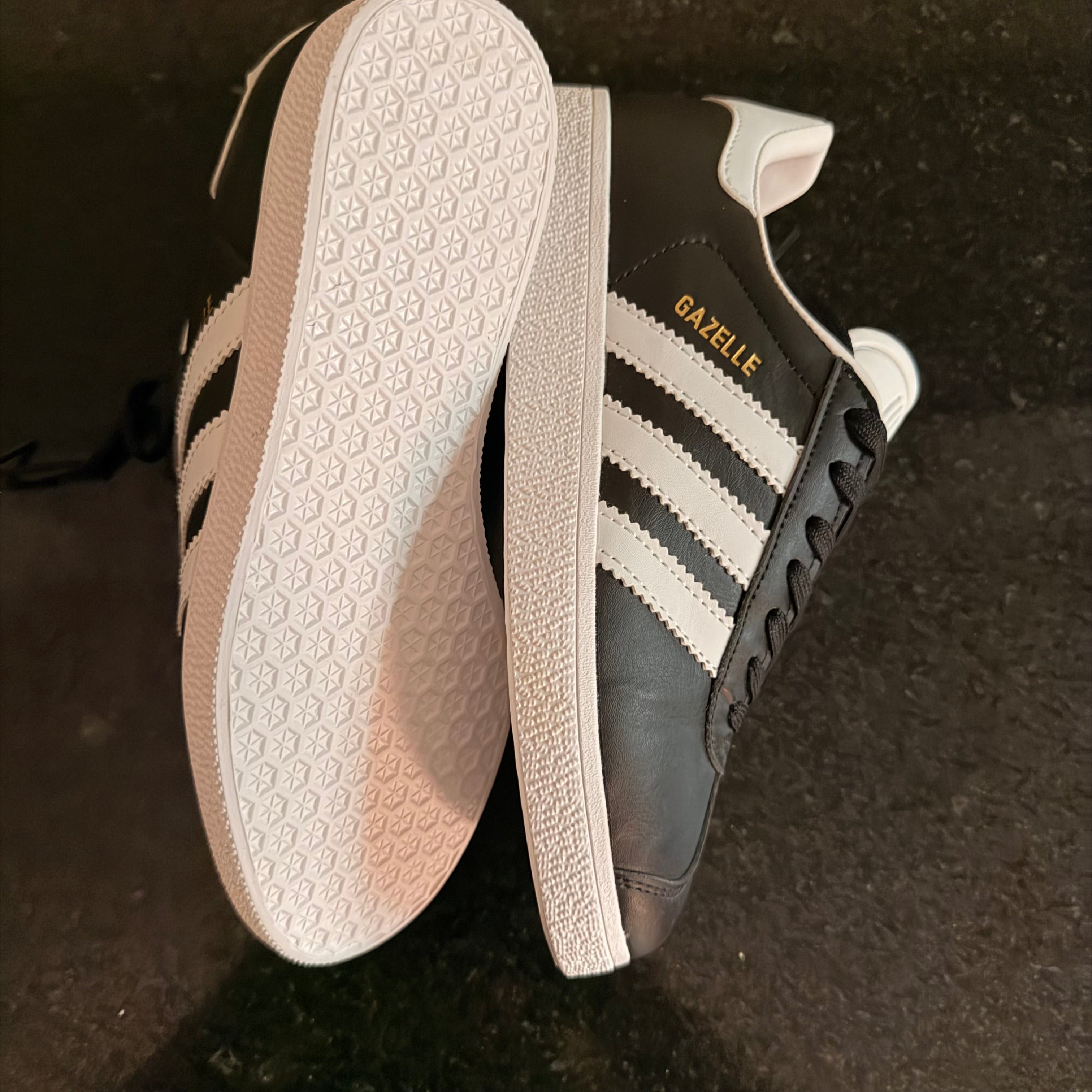 Gazelle Black
