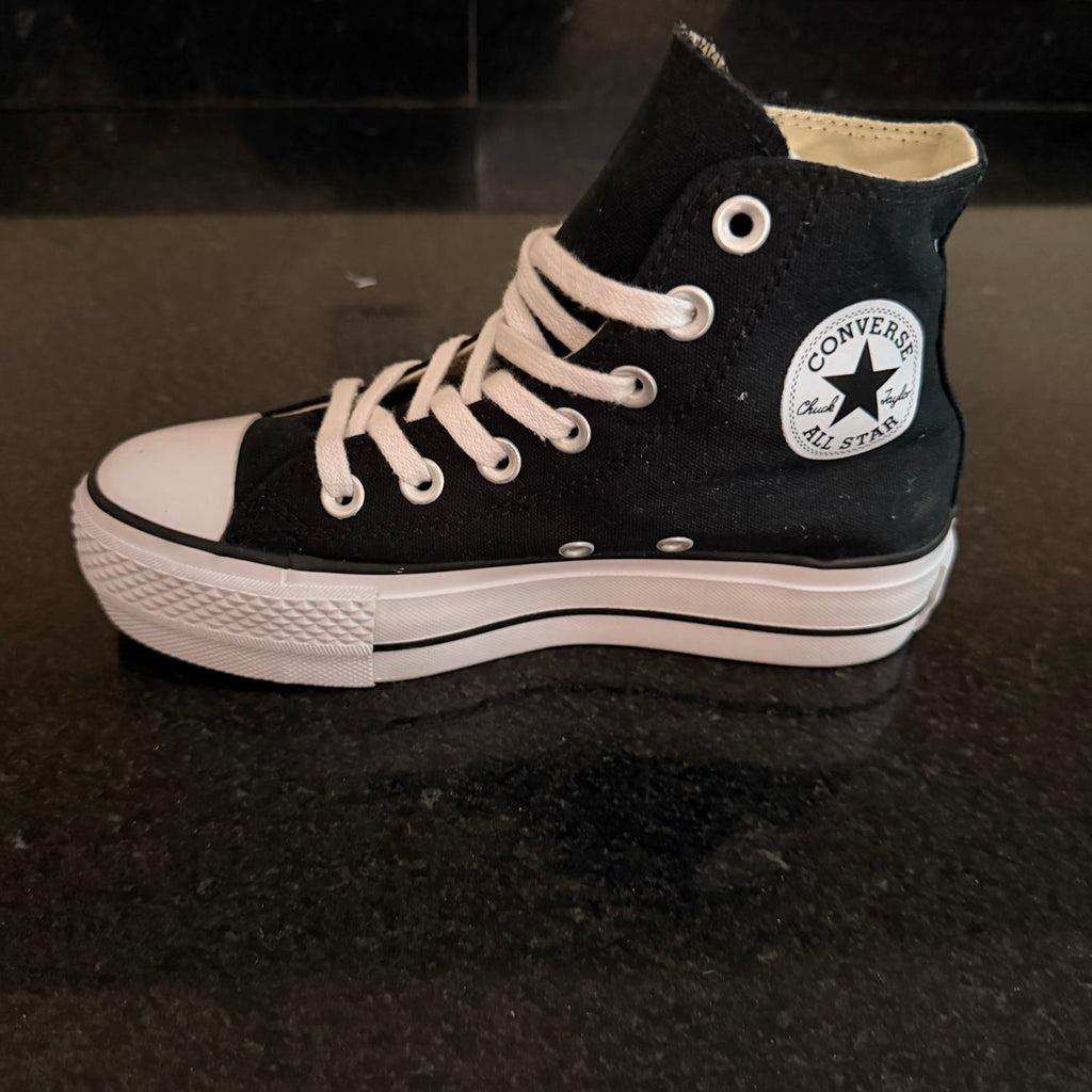 Converse Clasic Black