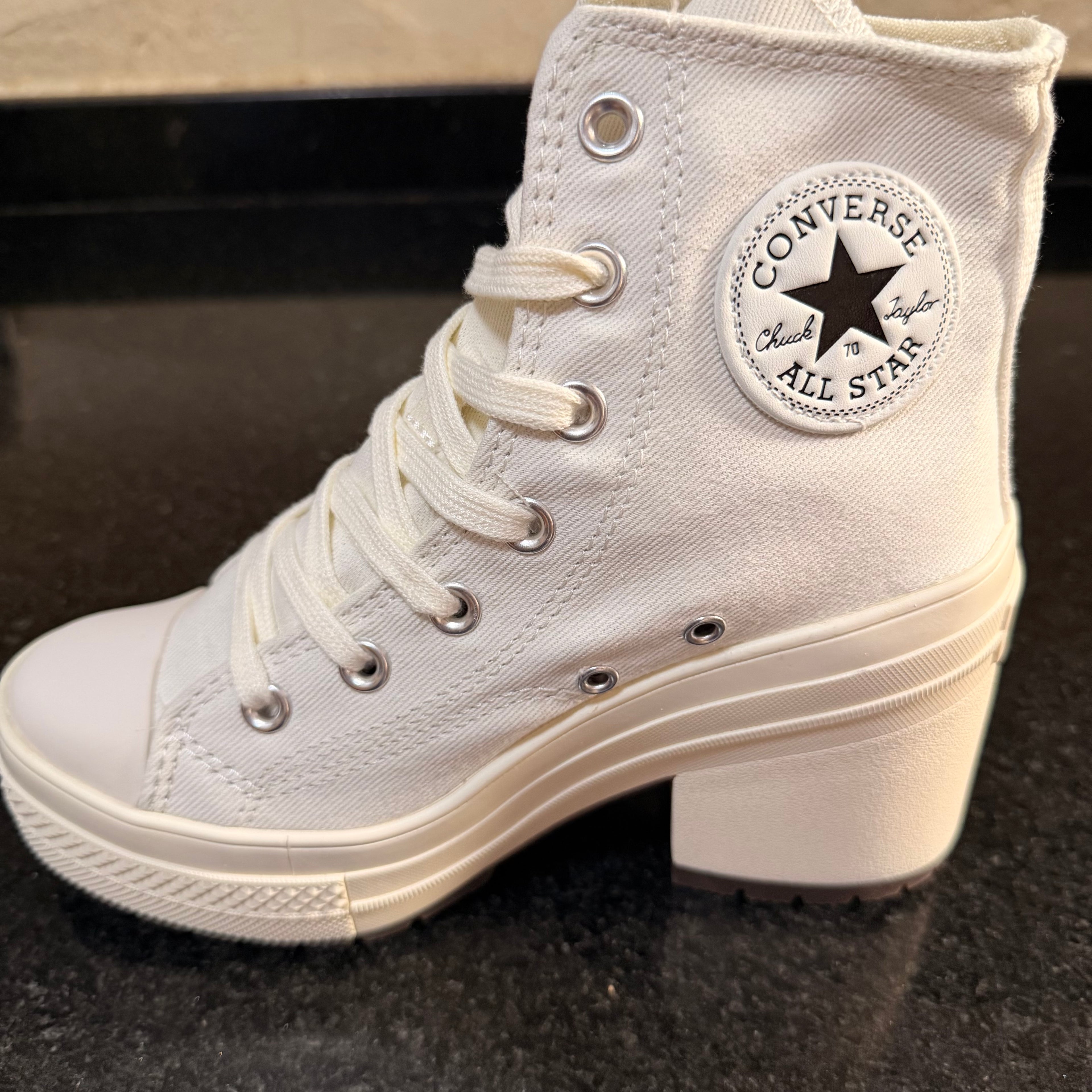 Converse Luxe Beige