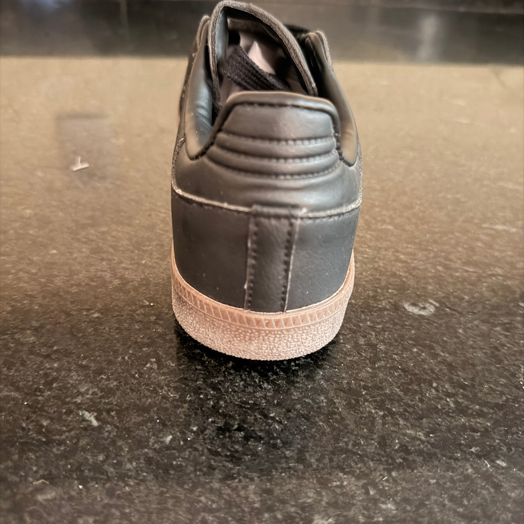 Samba Core Black