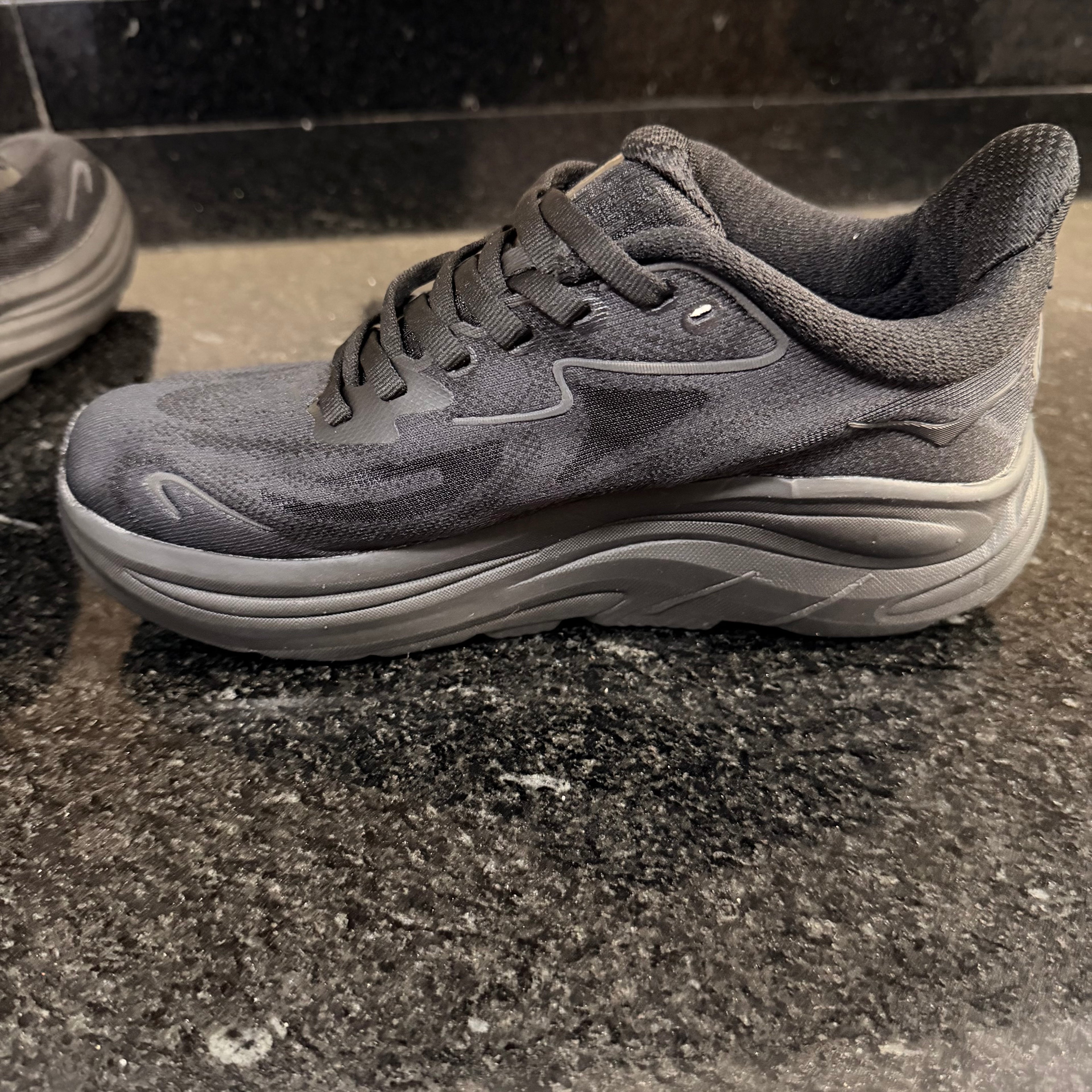Hoka Clifton 10 Black