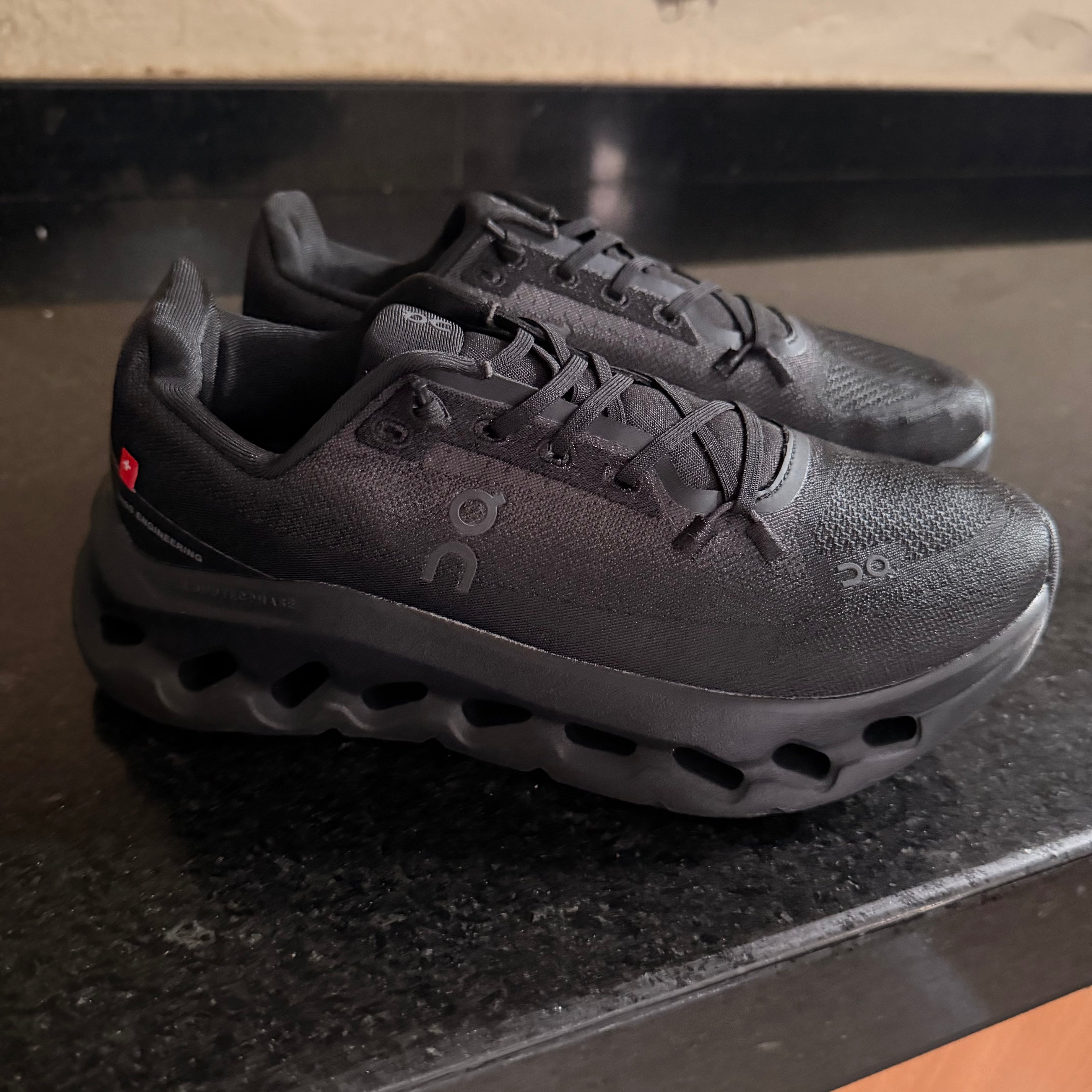 Oncloud Tilt Black