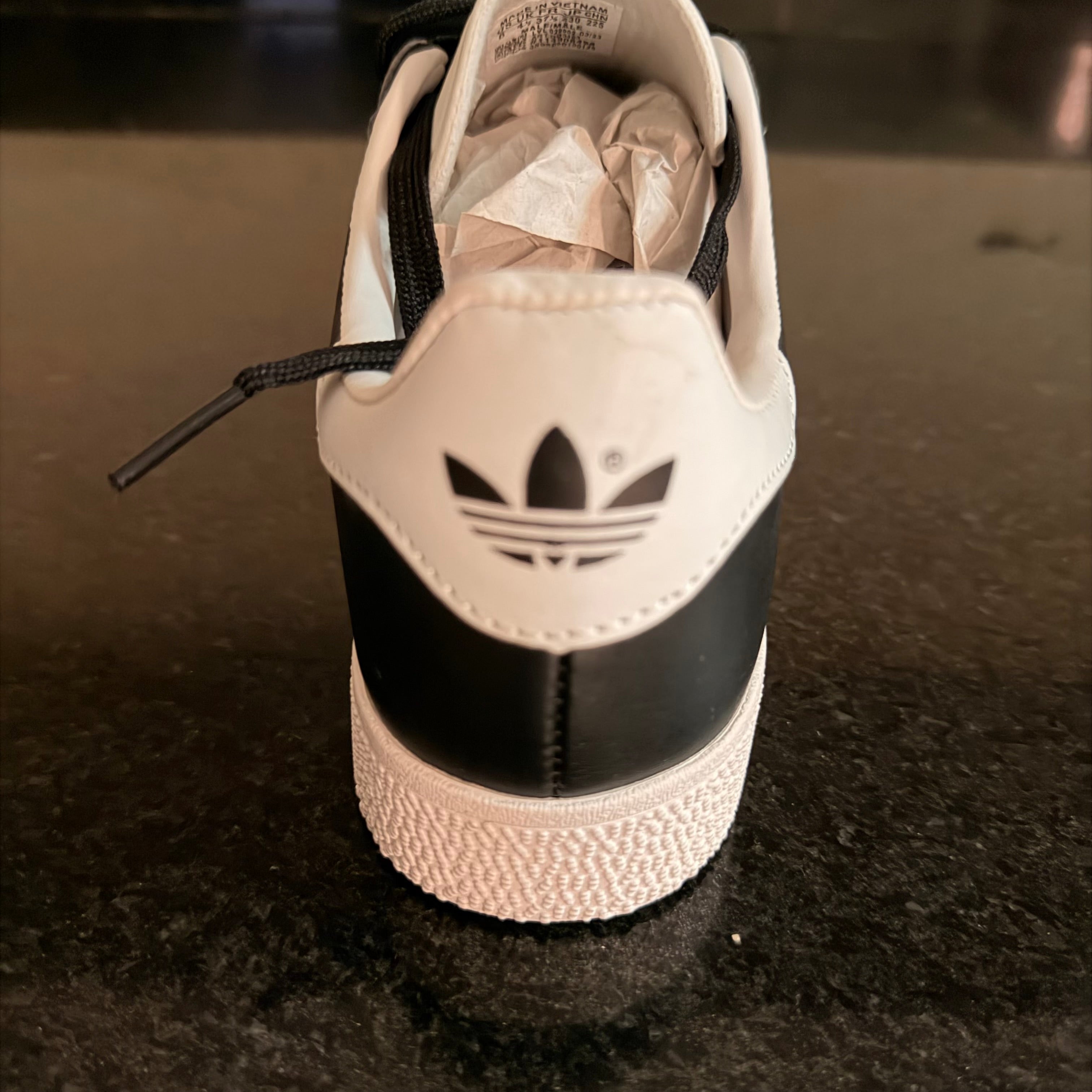 Gazelle Black