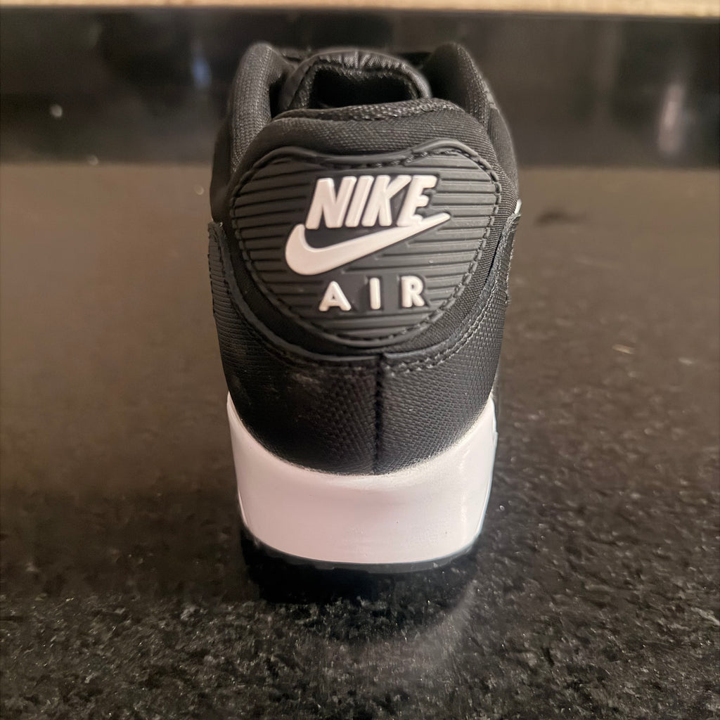 Air Max 90 Black & White
