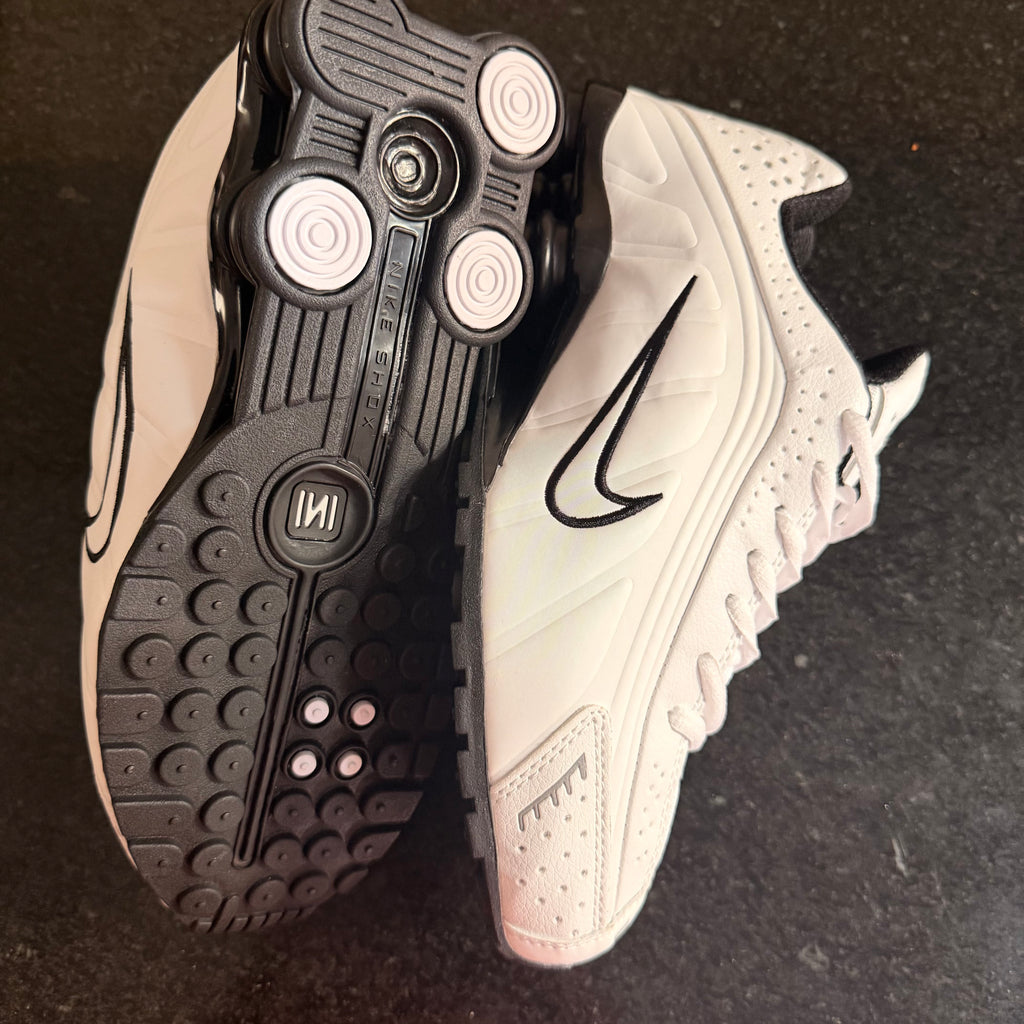 Shox R4 White