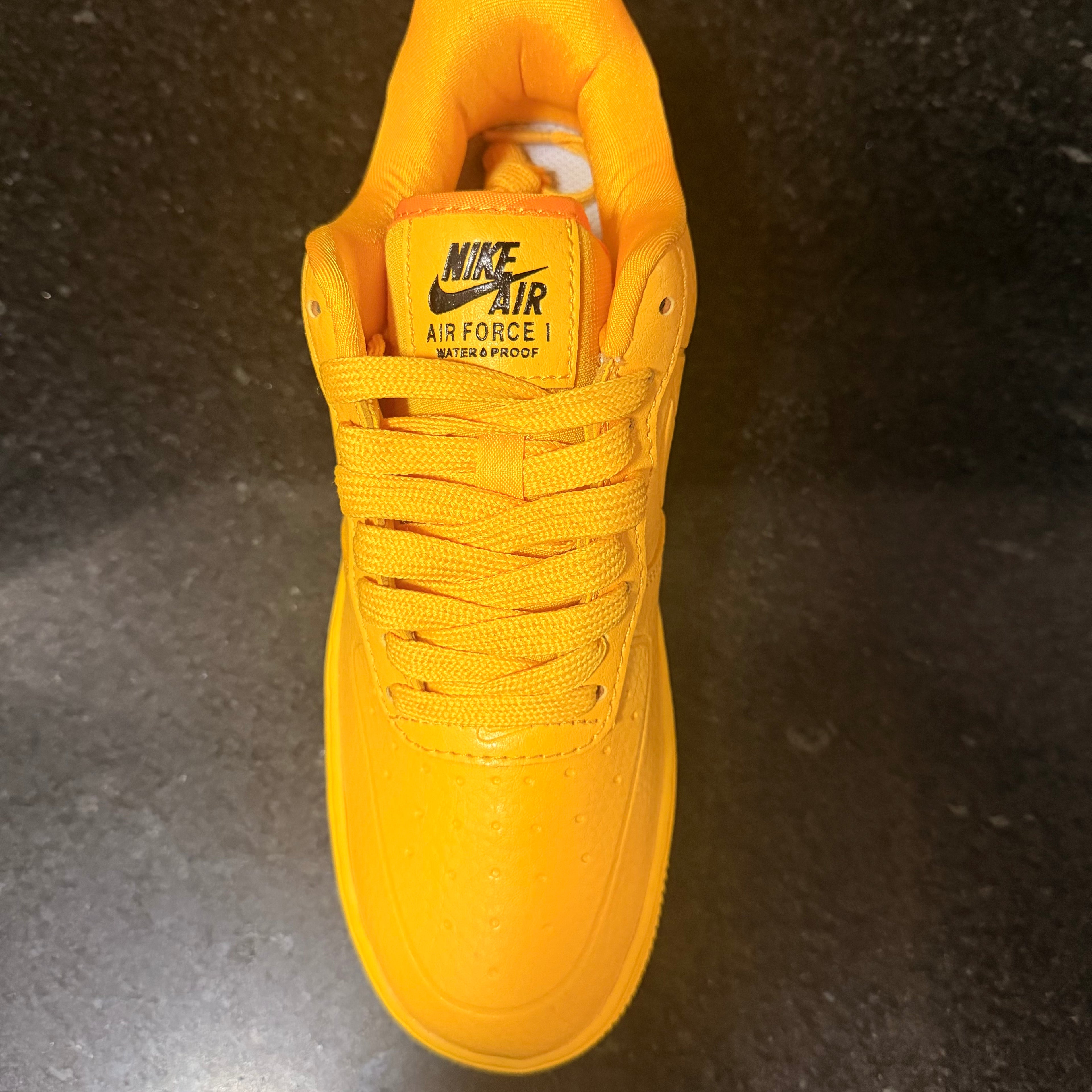 Af1 University Gold