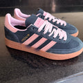 Spezial Black & Pink