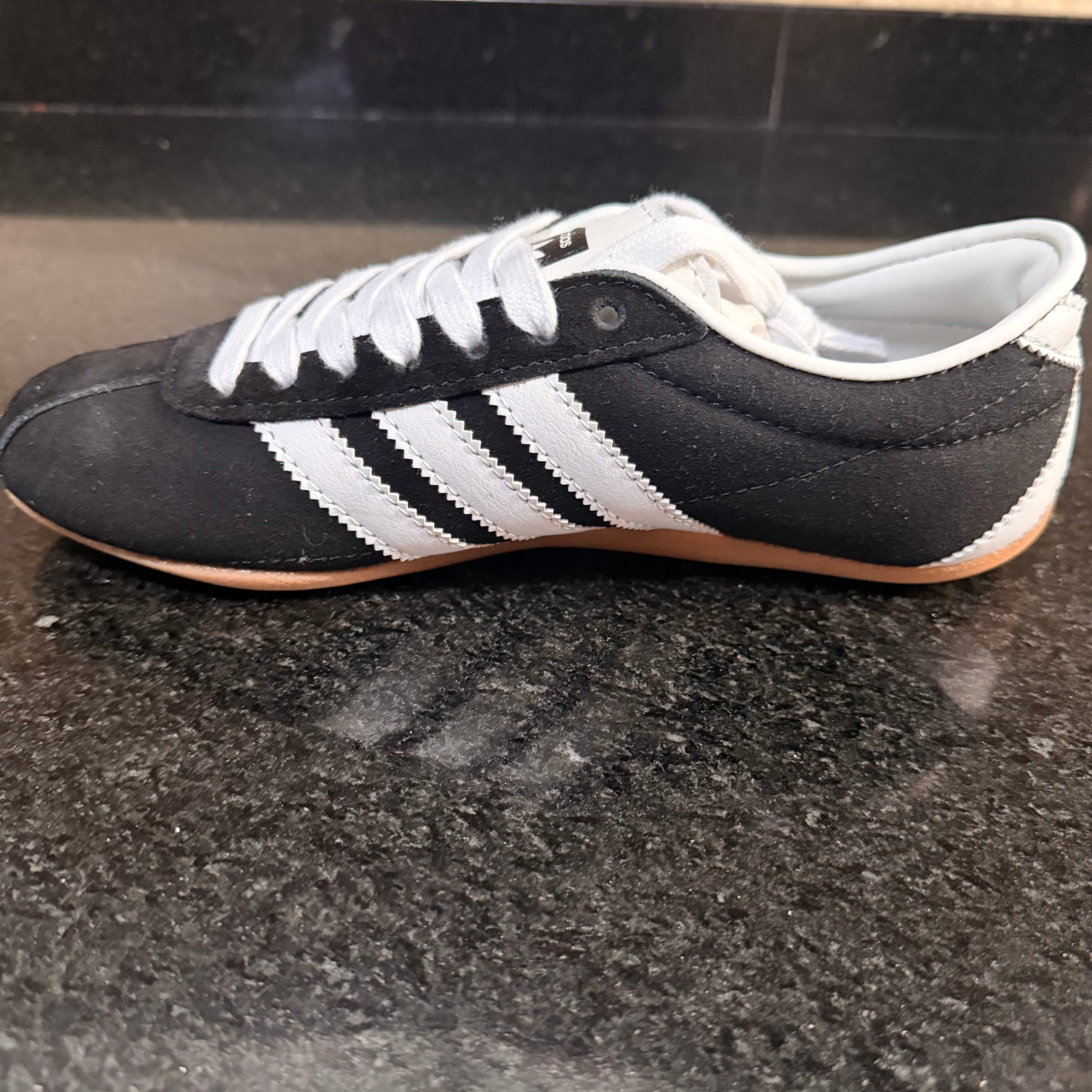 Samba Tokyo Black