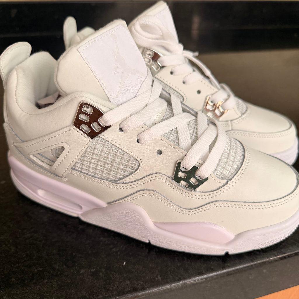 Retro 4 Pure Money