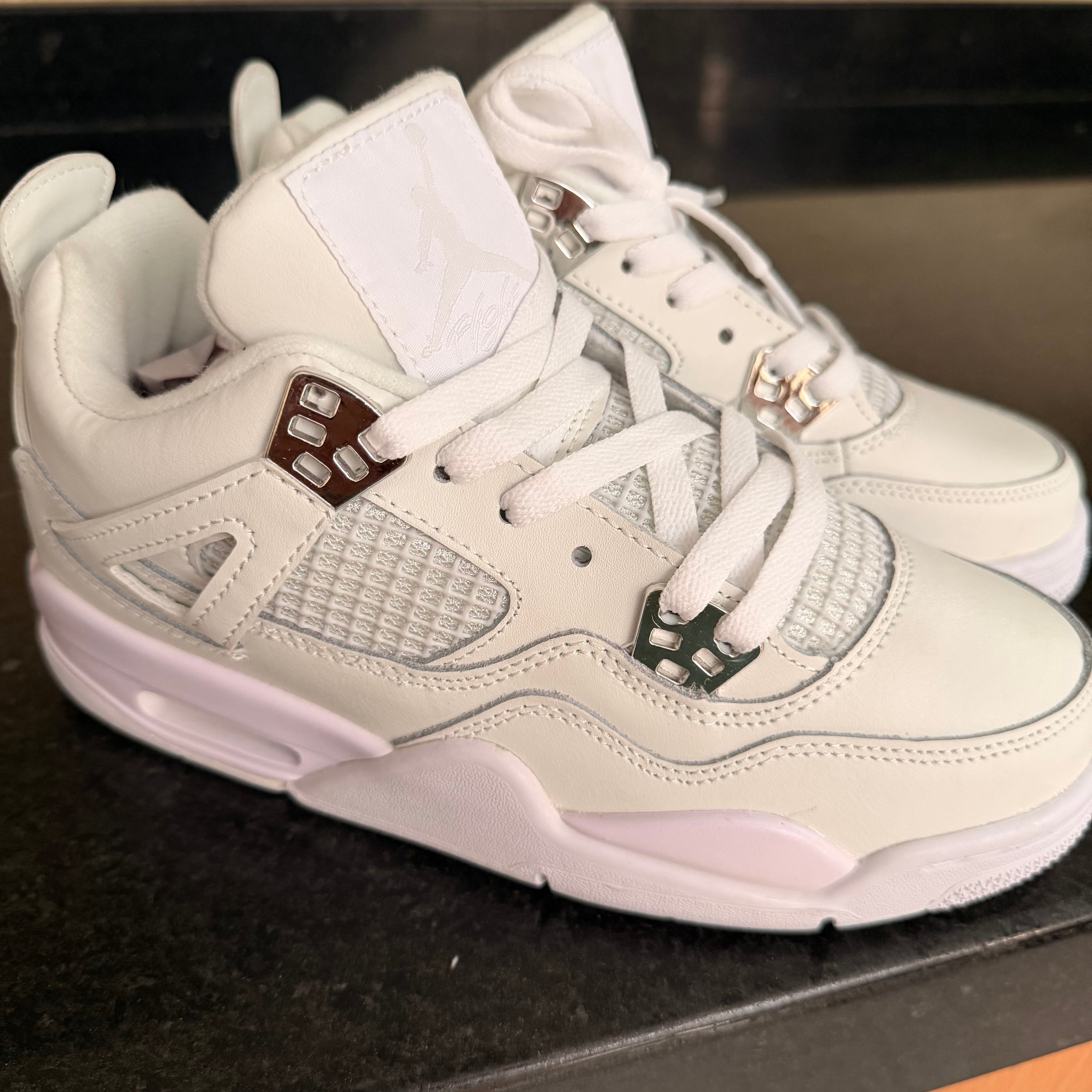 Retro 4 Pure Money