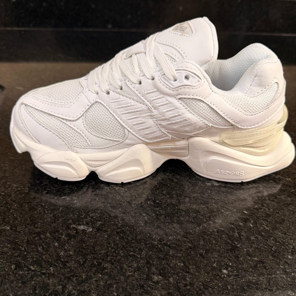 NB 9060 Triple White