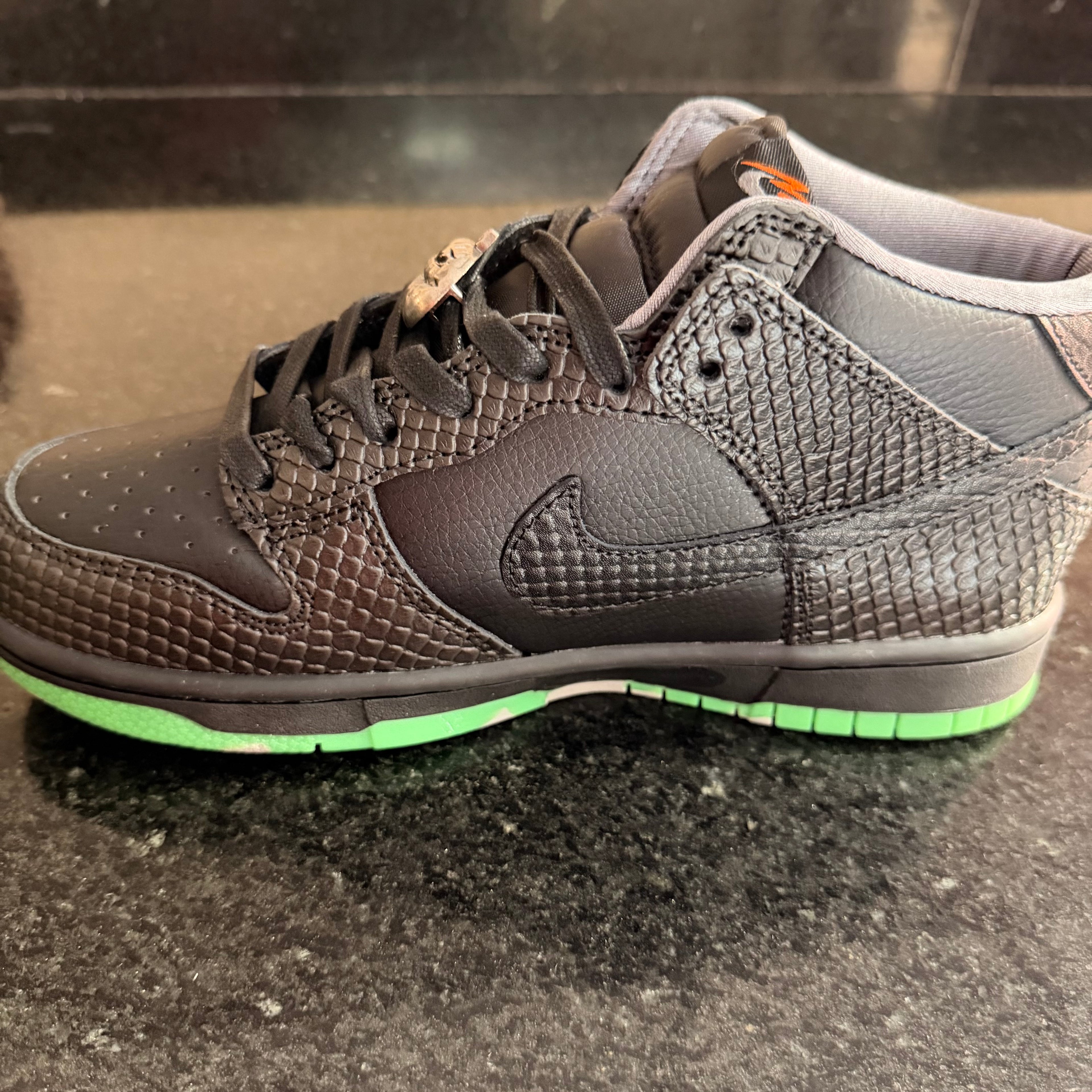 Dunk Mid Halloween