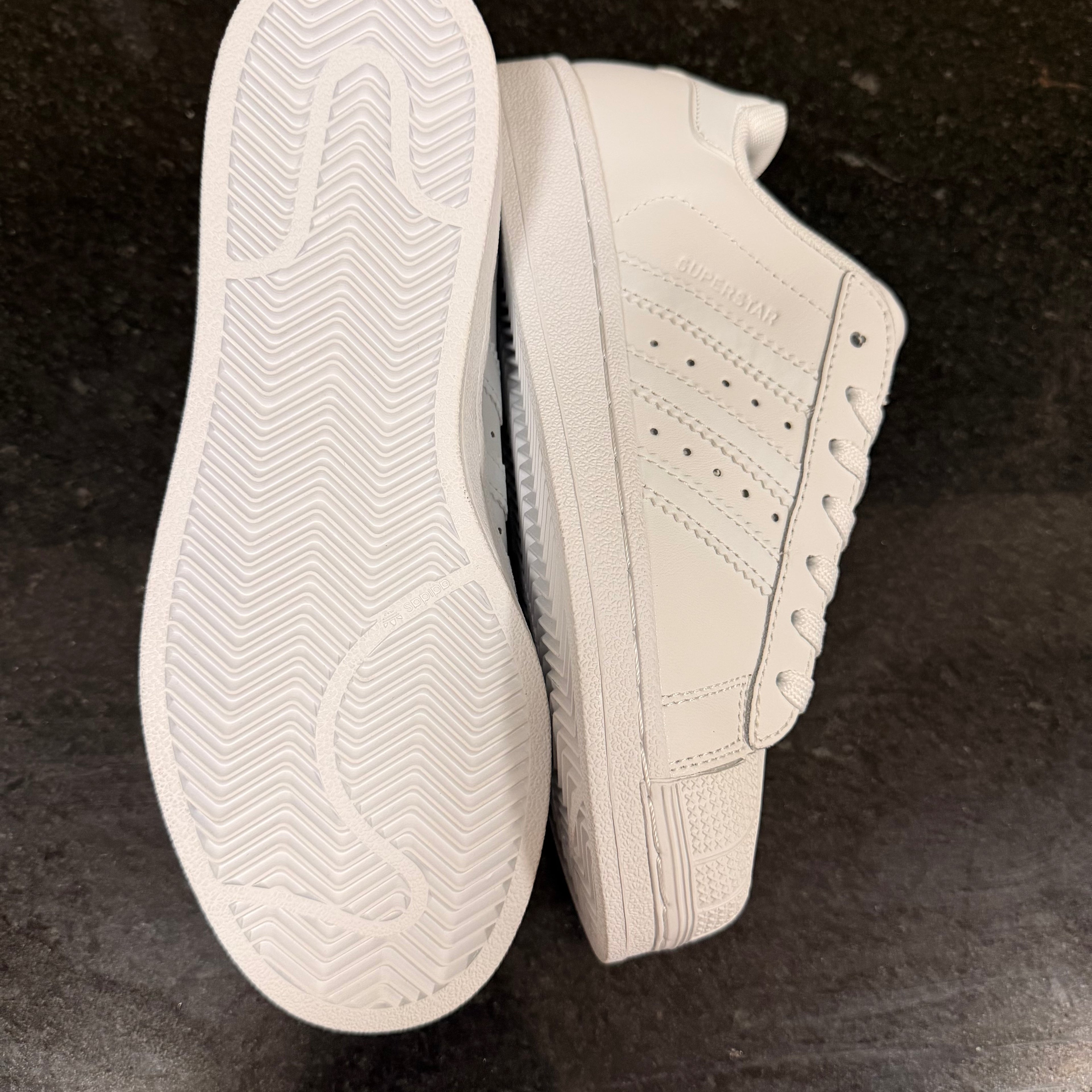 Superstar White