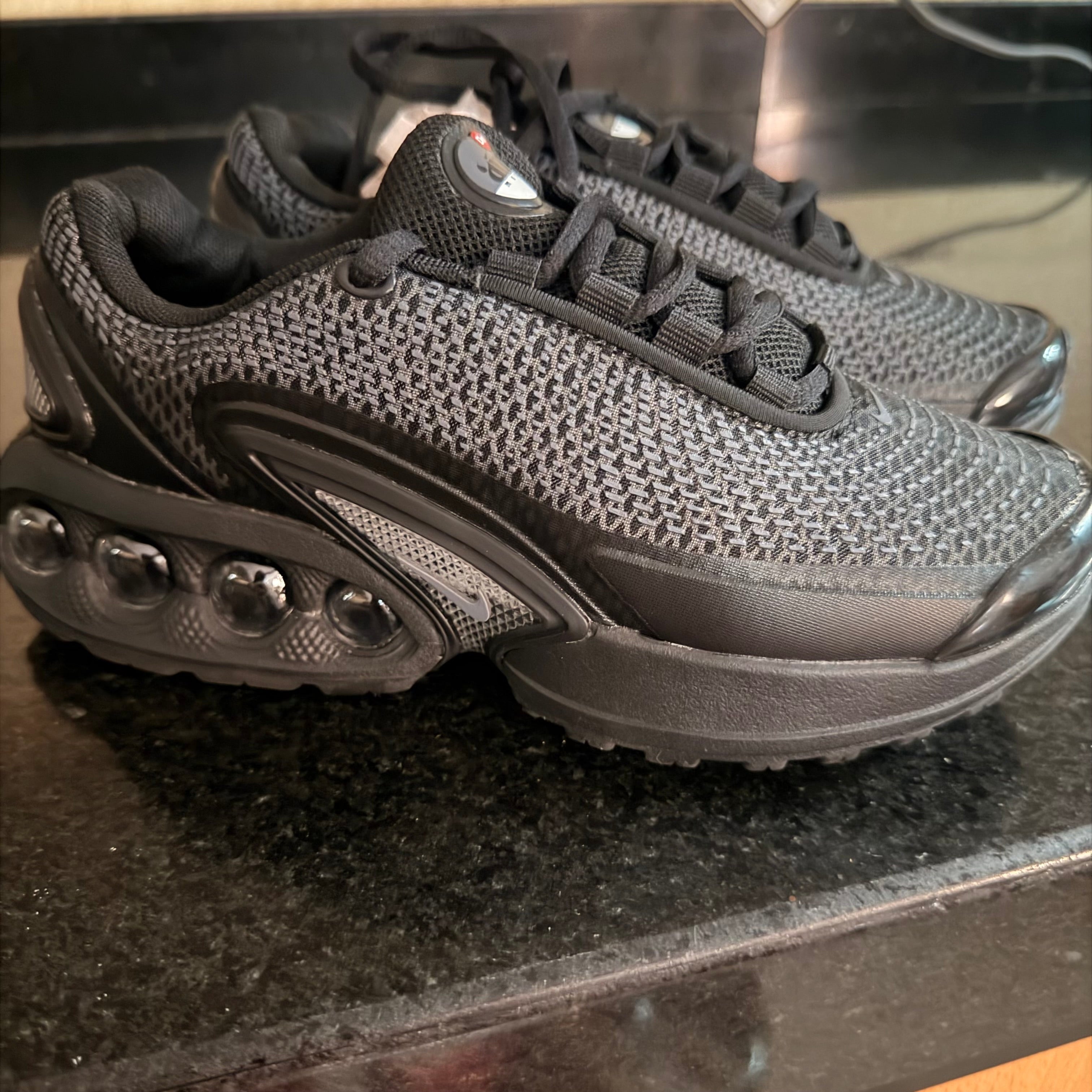 DN Black