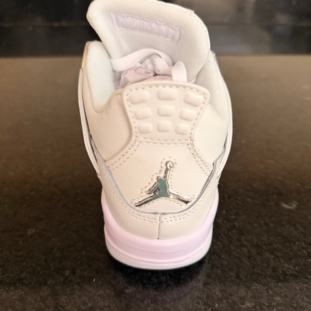 Retro 4 Pure Money